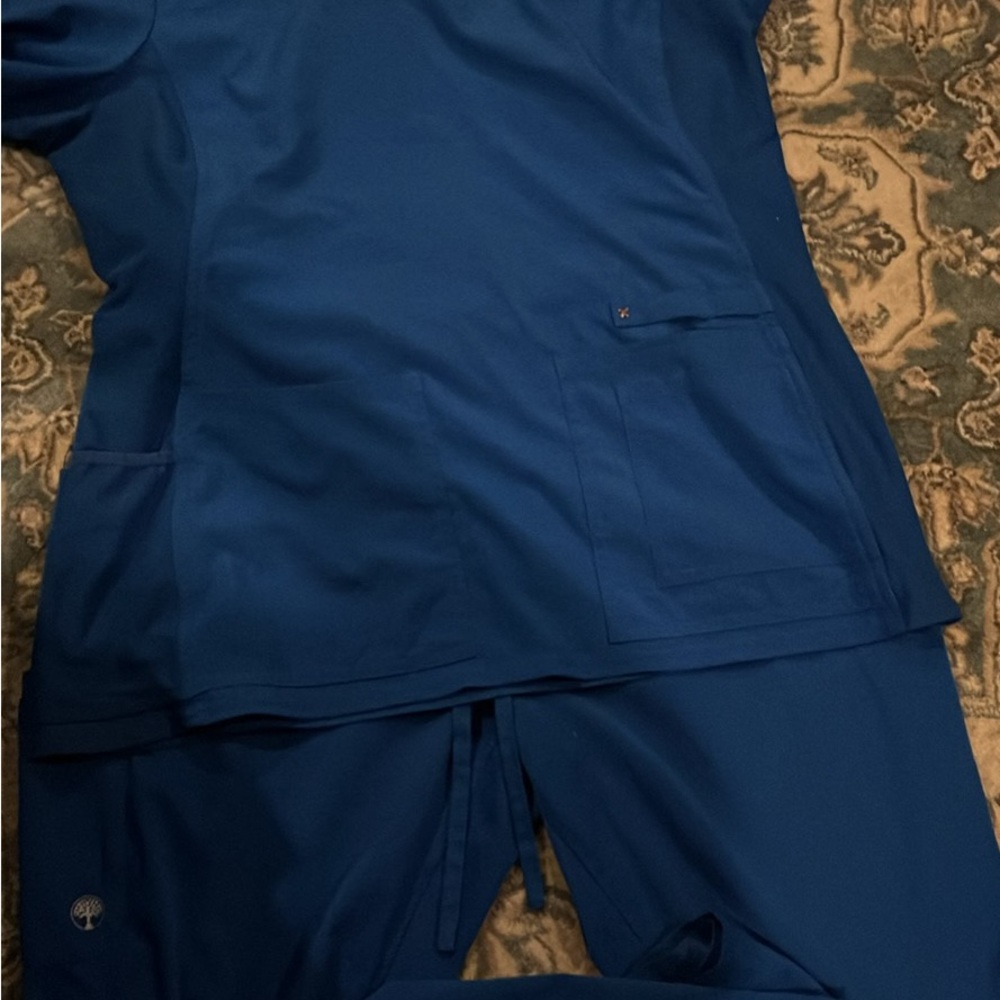 Healing Hands Women's Scrub Set - Navy Blue